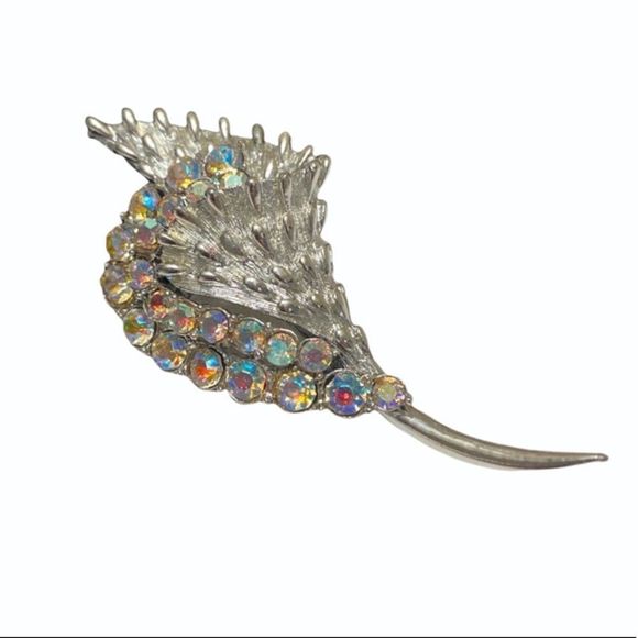 Vintage Coro Pegasus Silver Seashell With AB Stones Brooch Or Pin - Picture 1 of 10